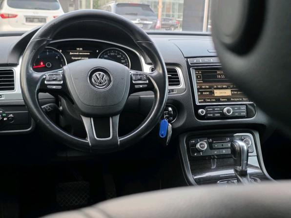 Volkswagen Touareg II Рестайлинг с пробегом 2015 года, цена 2 750 000 рублей, 186718 км, внедорожник, Автокод Объявления