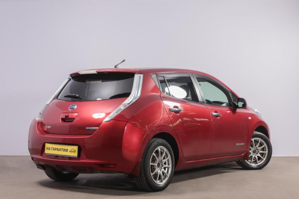 Nissan Leaf I (ZE0/AZE0) Новосибирск  - изображение 7