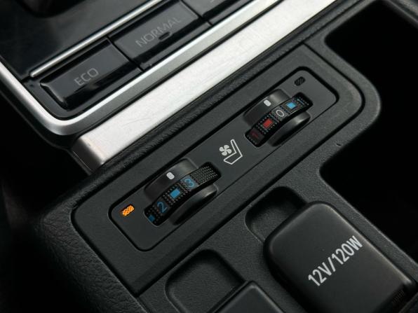 Toyota Land Cruiser Prado 150 Series Рестайлинг 2 с пробегом 2019 года, цена 5 850 000 рублей, 131301 км, внедорожник, Автокод Объявления