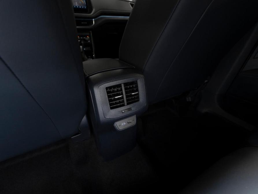 Volkswagen Tharu XR Москва  - изображение 14