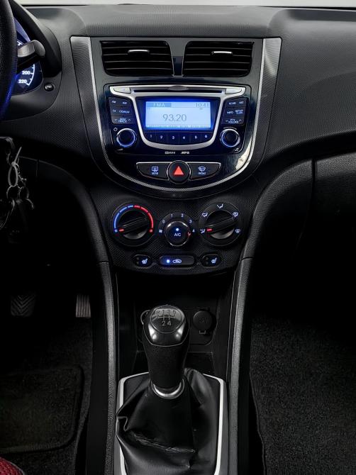 Hyundai Solaris I Москва  - изображение 12