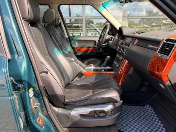 Land Rover Range Rover III Рестайлинг с пробегом 2008 года, цена 2 200 000 рублей, 205723 км, внедорожник, Автокод Объявления