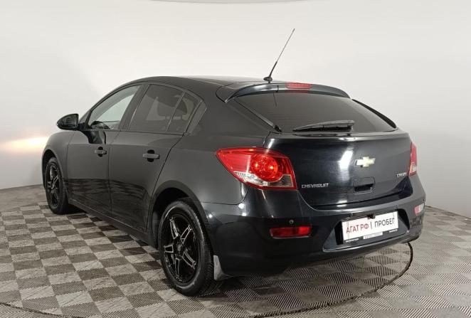 Chevrolet Cruze I Рестайлинг с пробегом 2014 года, цена 660 000 рублей, 233267 км, хэтчбек, Автокод Объявления