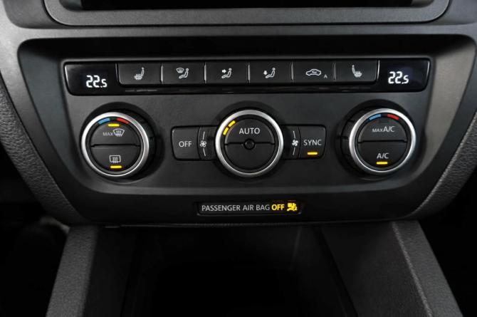 Volkswagen Jetta VI с пробегом 2012 года, цена 780 000 рублей, 221179 км, седан, Автокод Объявления