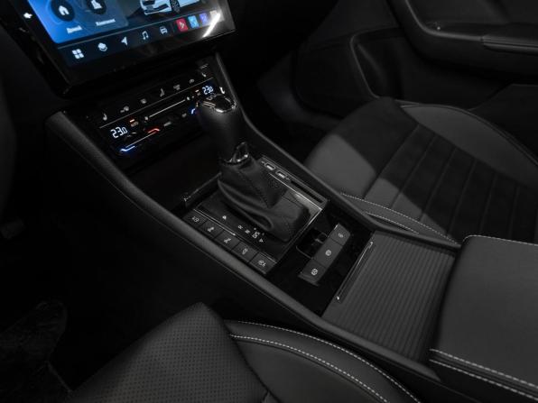 Skoda Superb III Рестайлинг с пробегом 2025 года, цена 3 340 000 рублей, 1723 км, лифтбек, Автокод Объявления