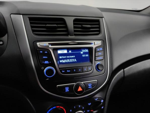 Hyundai Solaris I Рестайлинг с пробегом 2014 года, цена 985 000 рублей, 129595 км, хэтчбек, Автокод Объявления