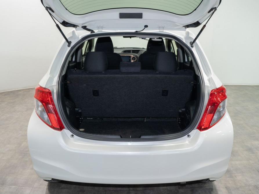 Toyota Vitz III (XP130) Чита  - изображение 14