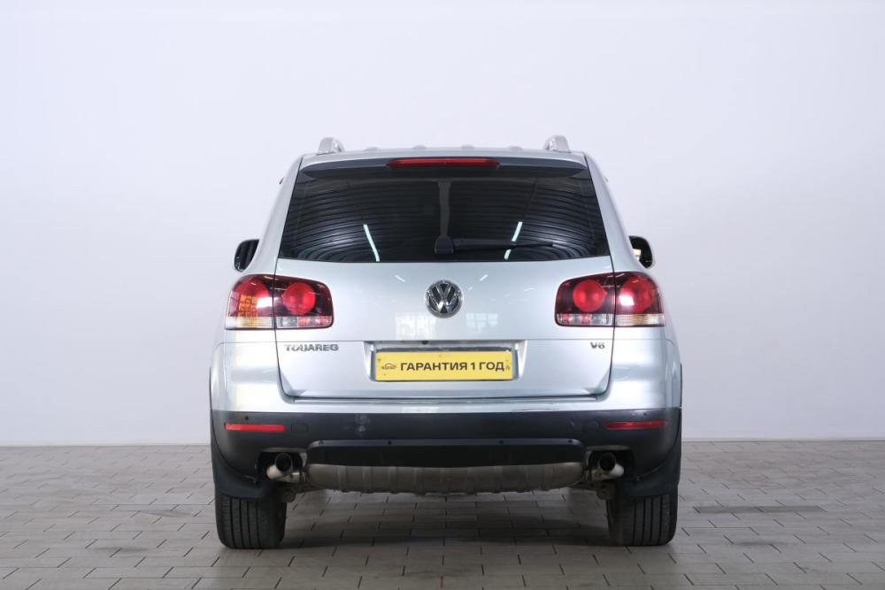 Volkswagen Touareg I Рестайлинг Омск  - изображение 6
