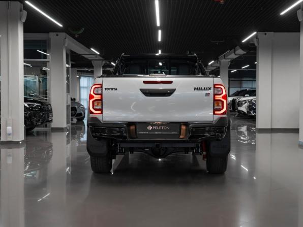 Toyota Hilux VIII Рестайлинг 2 с пробегом 2025 года, цена 7 750 000 рублей, 27 км, пикап, Автокод Объявления