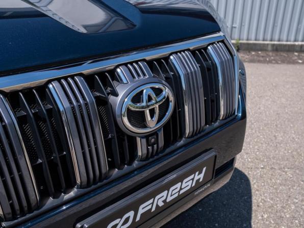 Toyota Land Cruiser Prado 150 Series Рестайлинг 2 с пробегом 2019 года, цена 5 175 000 рублей, 78328 км, внедорожник, Автокод Объявления