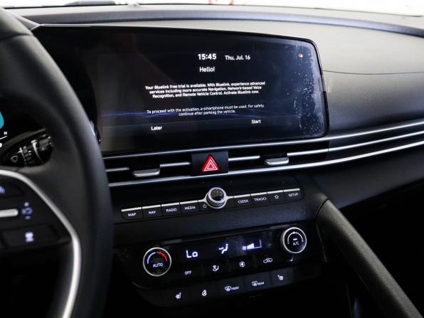 Hyundai Elantra VII (CN7) Рестайлинг с пробегом 2023 года, цена 2 189 000 рублей, 19609 км, седан, Автокод Объявления