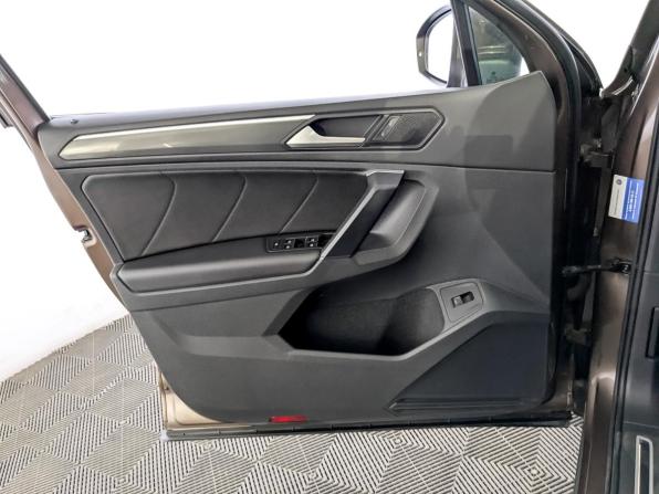 Volkswagen Tiguan II с пробегом 2018 года, цена 2 250 000 рублей, 101371 км, внедорожник, Автокод Объявления