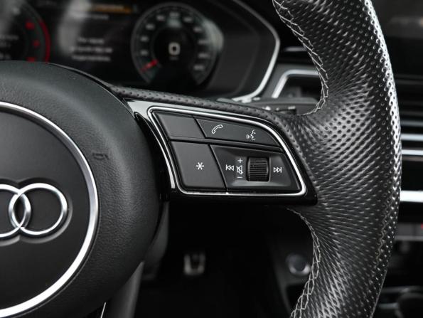 Audi A4 V (B9) Рестайлинг с пробегом 2020 года, цена 3 099 000 рублей, 129681 км, седан, Автокод Объявления