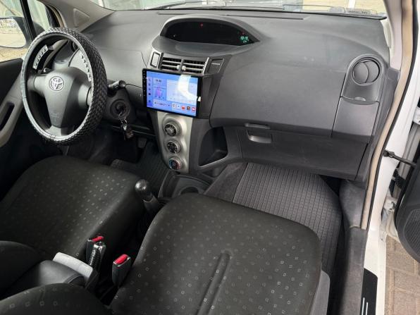 Toyota Yaris II с пробегом 2008 года, цена 459 000 рублей, 158000 км, хэтчбек, Автокод Объявления
