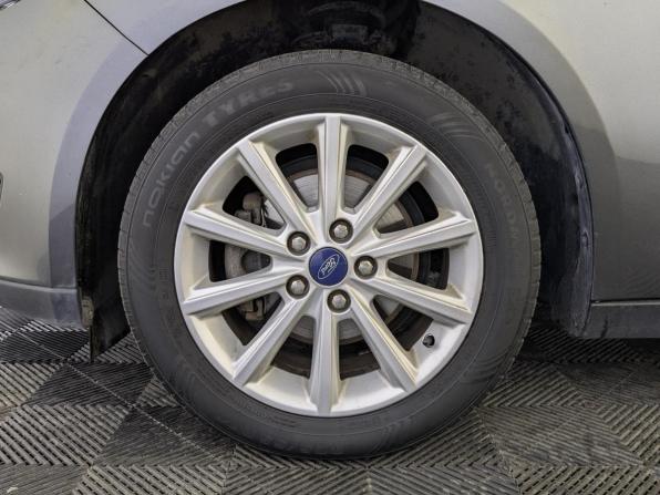 Ford Focus III Рестайлинг с пробегом 2018 года, цена 1 250 000 рублей, 142861 км, универсал, Автокод Объявления