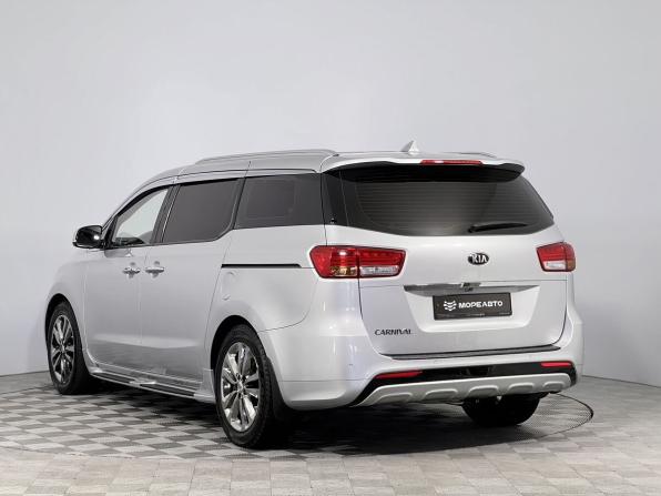 Kia Carnival III с пробегом 2017 года, цена 2 500 000 рублей, 61918 км, минивэн, Автокод Объявления