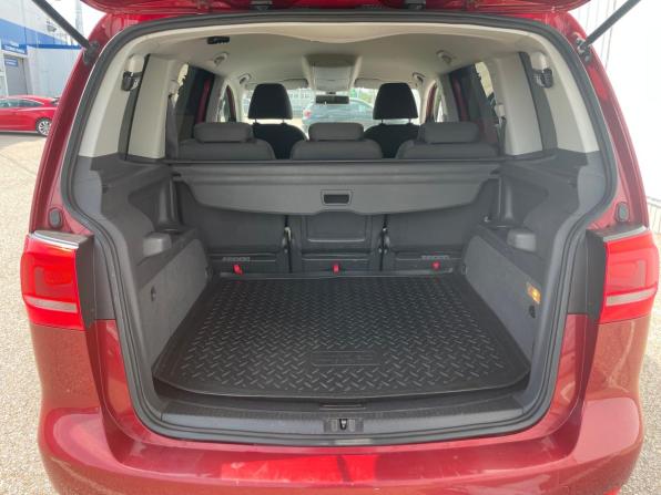 Volkswagen Touran I Рестайлинг 2 с пробегом 2011 года, цена 963 800 рублей, 132600 км, компактвэн, Автокод Объявления