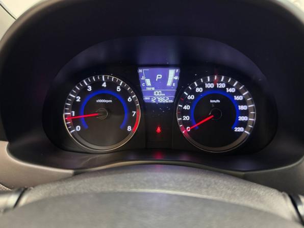 Hyundai Solaris I с пробегом 2012 года, цена 830 000 рублей, 127861 км, хэтчбек, Автокод Объявления