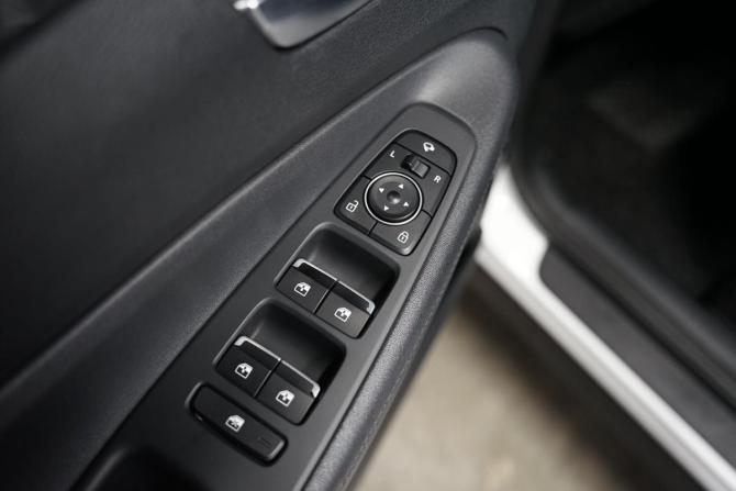Hyundai Santa Fe IV Рестайлинг с пробегом 2021 года, цена 4 099 000 рублей, 77082 км, внедорожник, Автокод Объявления
