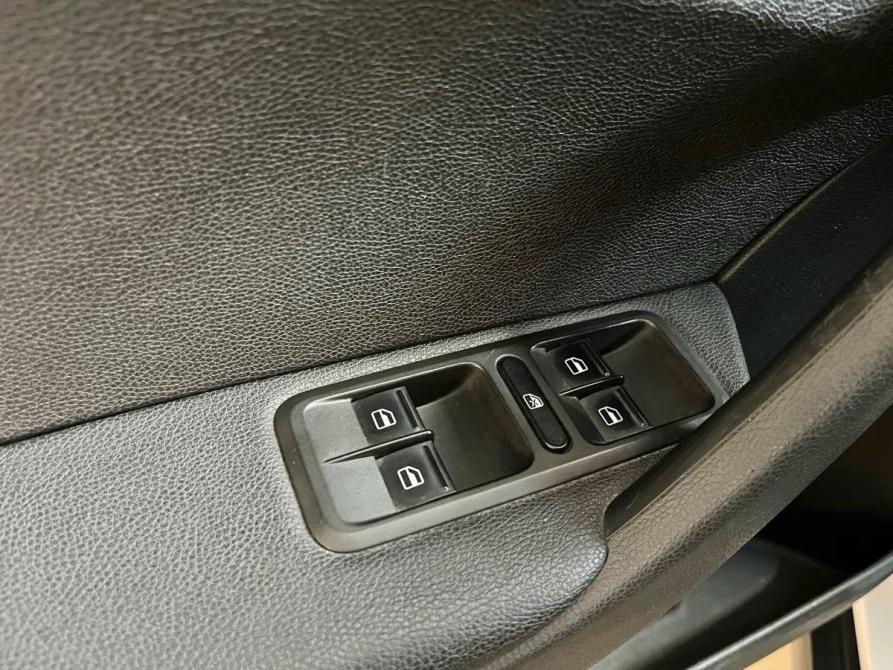 Skoda Yeti I Рестайлинг Ростов-на-Дону  - изображение 16