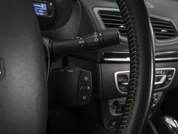Renault Fluence I Рестайлинг с пробегом 2013 года, цена 909 000 рублей, 187400 км, седан, Автокод Объявления