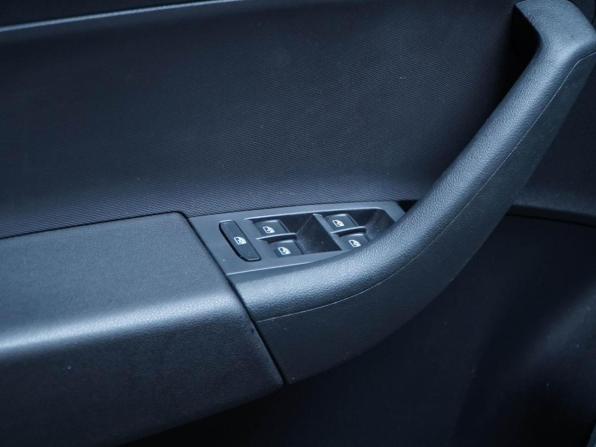 Skoda Rapid I Рестайлинг с пробегом 2019 года, цена 1 419 050 рублей, 63353 км, лифтбек, Автокод Объявления