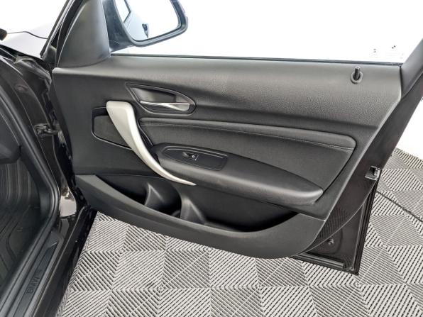 BMW 1 серии II (F20/F21) Рестайлинг 2 с пробегом 2018 года, цена 2 100 000 рублей, 58199 км, хэтчбек, Автокод Объявления