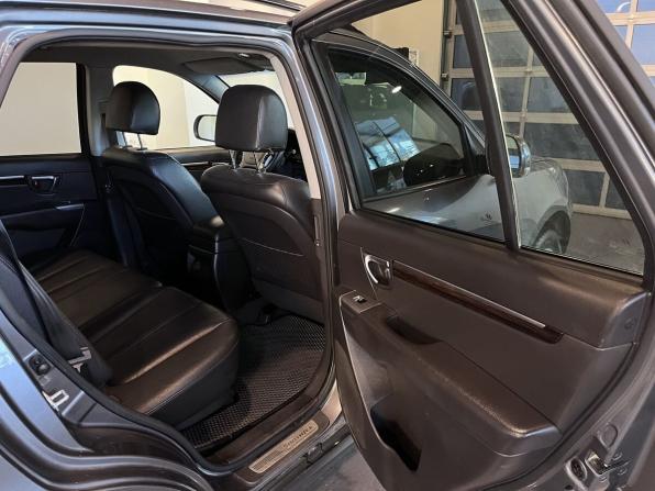 Hyundai Santa Fe II Рестайлинг с пробегом 2012 года, цена 1 240 000 рублей, 220292 км, внедорожник, Автокод Объявления