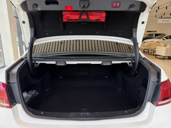 Mercedes-Benz E-Класс IV (W212 S212 C207) Рестайлинг с пробегом 2013 года, цена 2 290 000 рублей, 203370 км, седан, Автокод Объявления