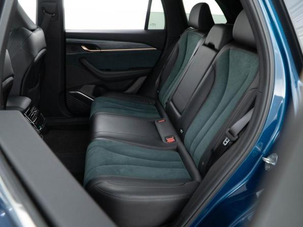 Geely Monjaro I с пробегом 2023 года, цена 3 149 046 рублей, 42243 км, внедорожник, Автокод Объявления