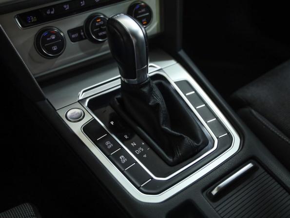 Volkswagen Passat B8 с пробегом 2016 года, цена 1 499 000 рублей, 218920 км, универсал, Автокод Объявления