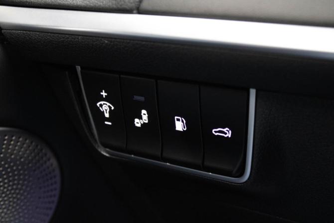 Kia Stinger I с пробегом 2018 года, цена 2 349 000 рублей, 160811 км, лифтбек, Автокод Объявления
