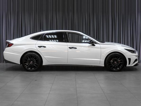 Hyundai Sonata VIII (DN8) с пробегом 2020 года, цена 2 419 000 рублей, 61101 км, седан, Автокод Объявления