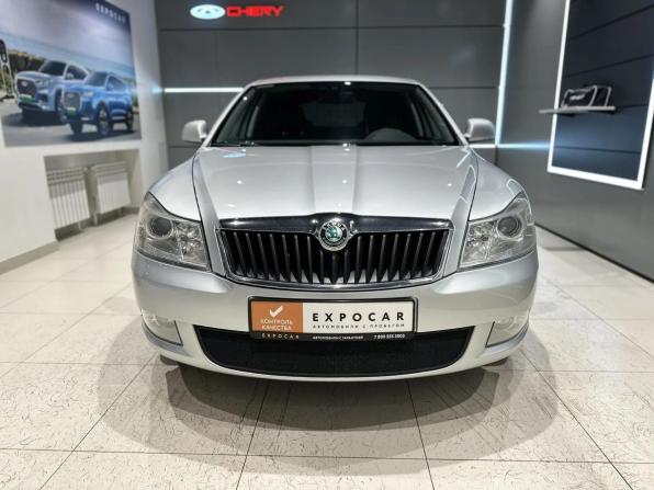 Skoda Octavia II (A5) Рестайлинг с пробегом 2012 года, цена 739 000 рублей, 215000 км, лифтбек, Автокод Объявления