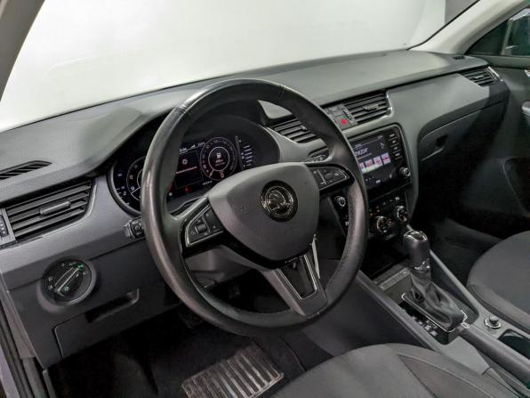 Skoda Octavia III (A7) Рестайлинг с пробегом 2019 года, цена 2 190 000 рублей, 92323 км, лифтбек, Автокод Объявления