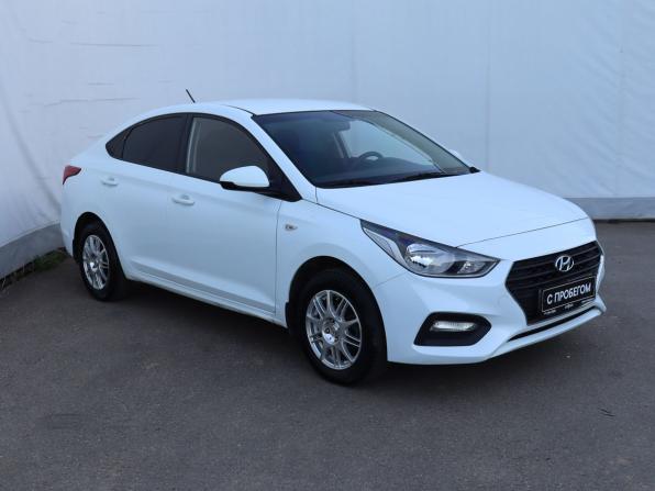 Hyundai Solaris II с пробегом 2017 года, цена 880 000 рублей, 137154 км, седан, Автокод Объявления