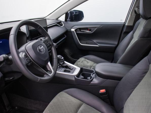 Toyota RAV4 V (XA50) с пробегом 2023 года, цена 3 845 000 рублей, 25251 км, внедорожник, Автокод Объявления