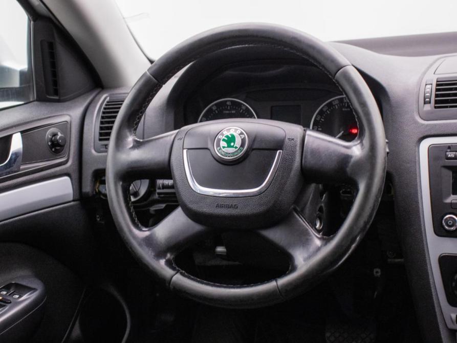 Skoda Octavia II (A5) Рестайлинг Москва  - изображение 15