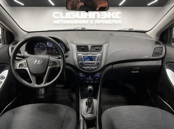 Hyundai Solaris I Рестайлинг с пробегом 2016 года, цена 1 079 500 рублей, 132400 км, седан, Автокод Объявления