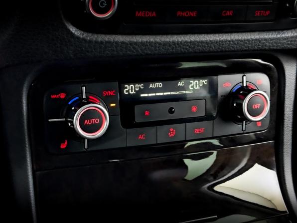 Volkswagen Touareg II с пробегом 2012 года, цена 2 115 000 рублей, 121950 км, внедорожник, Автокод Объявления