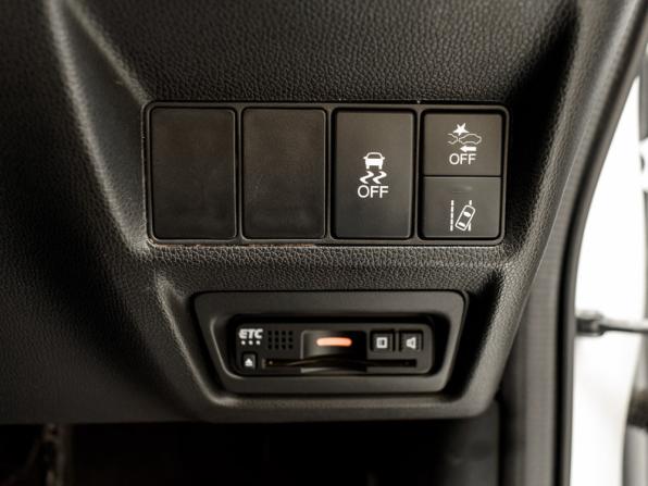 Honda Stepwgn V Рестайлинг с пробегом 2019 года, цена 2 275 000 рублей, 103587 км, минивэн, Автокод Объявления