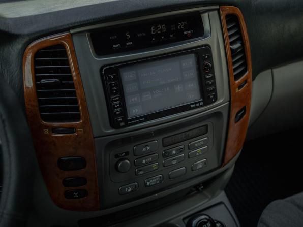 Toyota Land Cruiser 100 Series Рестайлинг 2 с пробегом 2006 года, цена 2 204 000 рублей, 305795 км, внедорожник, Автокод Объявления