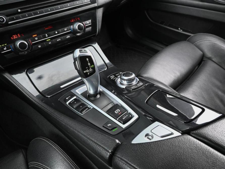 BMW 5 серии VI (F10/F11/F07) Рестайлинг Новороссийск  - изображение 23