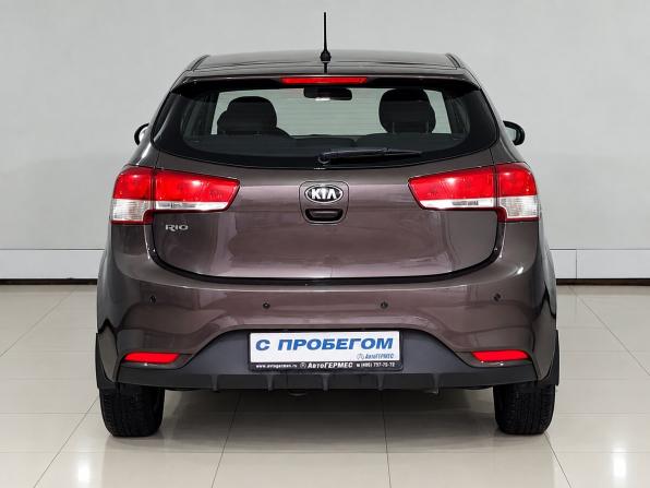 Kia Rio III Рестайлинг с пробегом 2015 года, цена 990 000 рублей, 153060 км, хэтчбек, Автокод Объявления