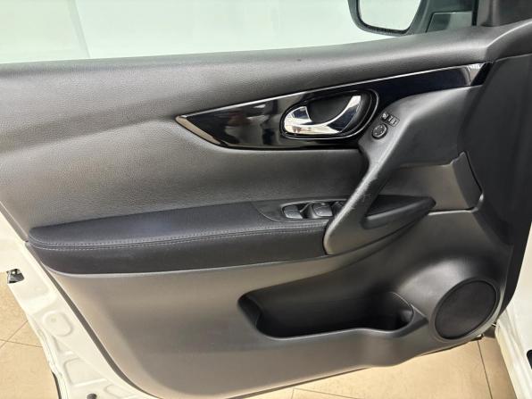 Nissan Qashqai II с пробегом 2014 года, цена 1 380 000 рублей, 235213 км, внедорожник, Автокод Объявления