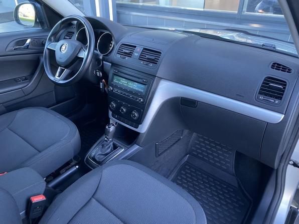 Skoda Yeti I Рестайлинг с пробегом 2014 года, цена 975 000 рублей, 117972 км, внедорожник, Автокод Объявления
