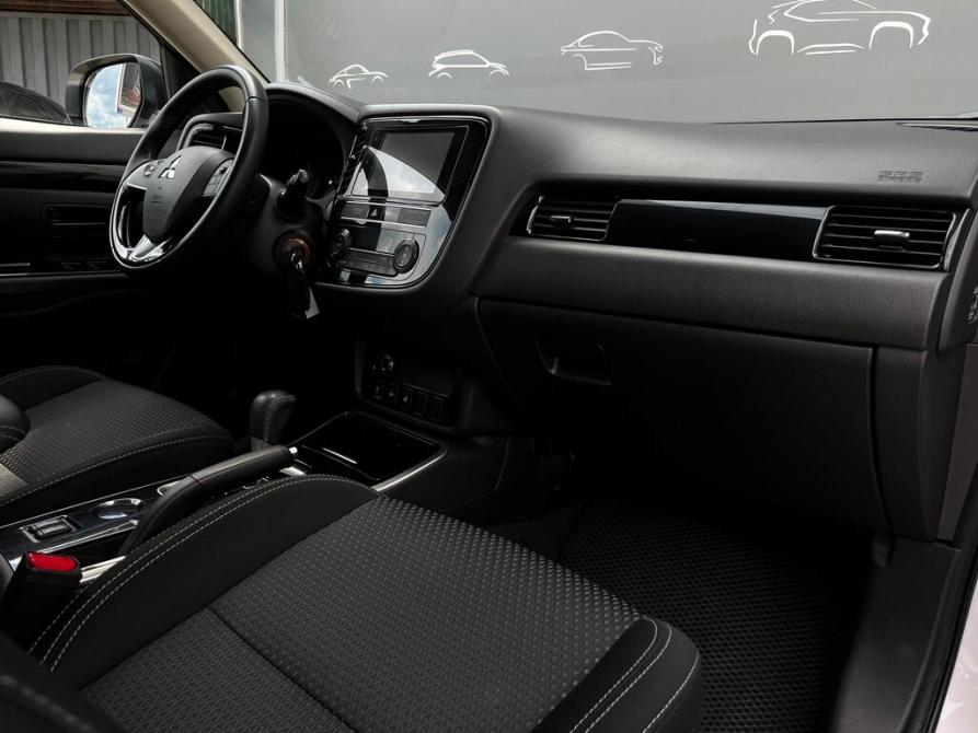 Mitsubishi Outlander III Рестайлинг 3 Санкт-Петербург  - изображение 7