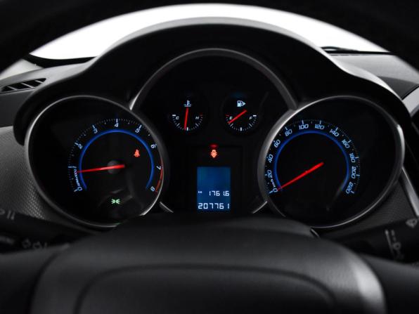 Chevrolet Cruze I Рестайлинг с пробегом 2014 года, цена 690 000 рублей, 207757 км, седан, Автокод Объявления