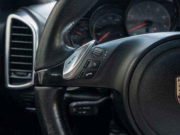 Porsche Cayenne II (958) с пробегом 2011 года, цена 1 800 000 рублей, 253197 км, внедорожник, Автокод Объявления