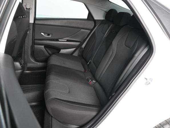 Hyundai Elantra VII (CN7) с пробегом 2021 года, цена 2 199 000 рублей, 68140 км, седан, Автокод Объявления